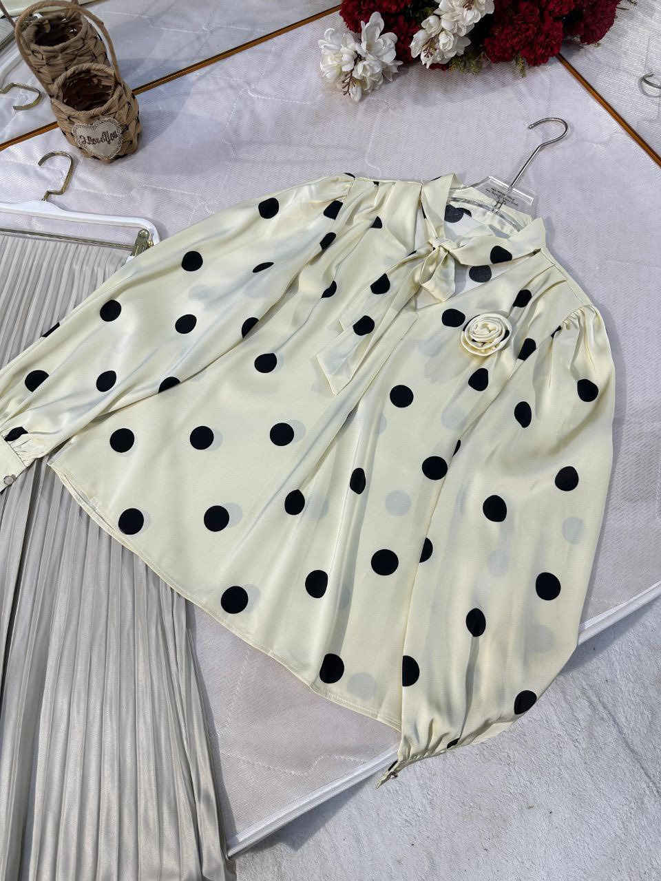 قميص+تنورة 
الخامة ممتازة وفحص بوجود المندوب ما حبيتي القطعة رجعيها🙈😍
التوصيل مجاني لجميع المحافظات 
القياسات 38–48


**إذا كنت صاحب هذا الإعلان وتريد حذفه لأي سبب، رجاءا أرسل رسالة إلى الدعم الفني**