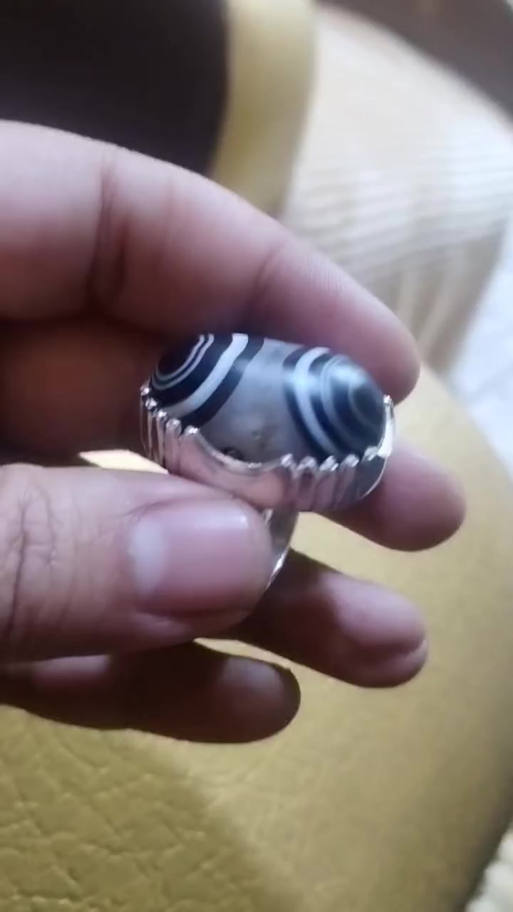 جزع عيون صريحة قطعة ماتكرر بصياغة ثقيلة جدا


**إذا كنت صاحب هذا الإعلان وتريد حذفه لأي سبب، رجاءا أرسل رسالة إلى الدعم الفني**