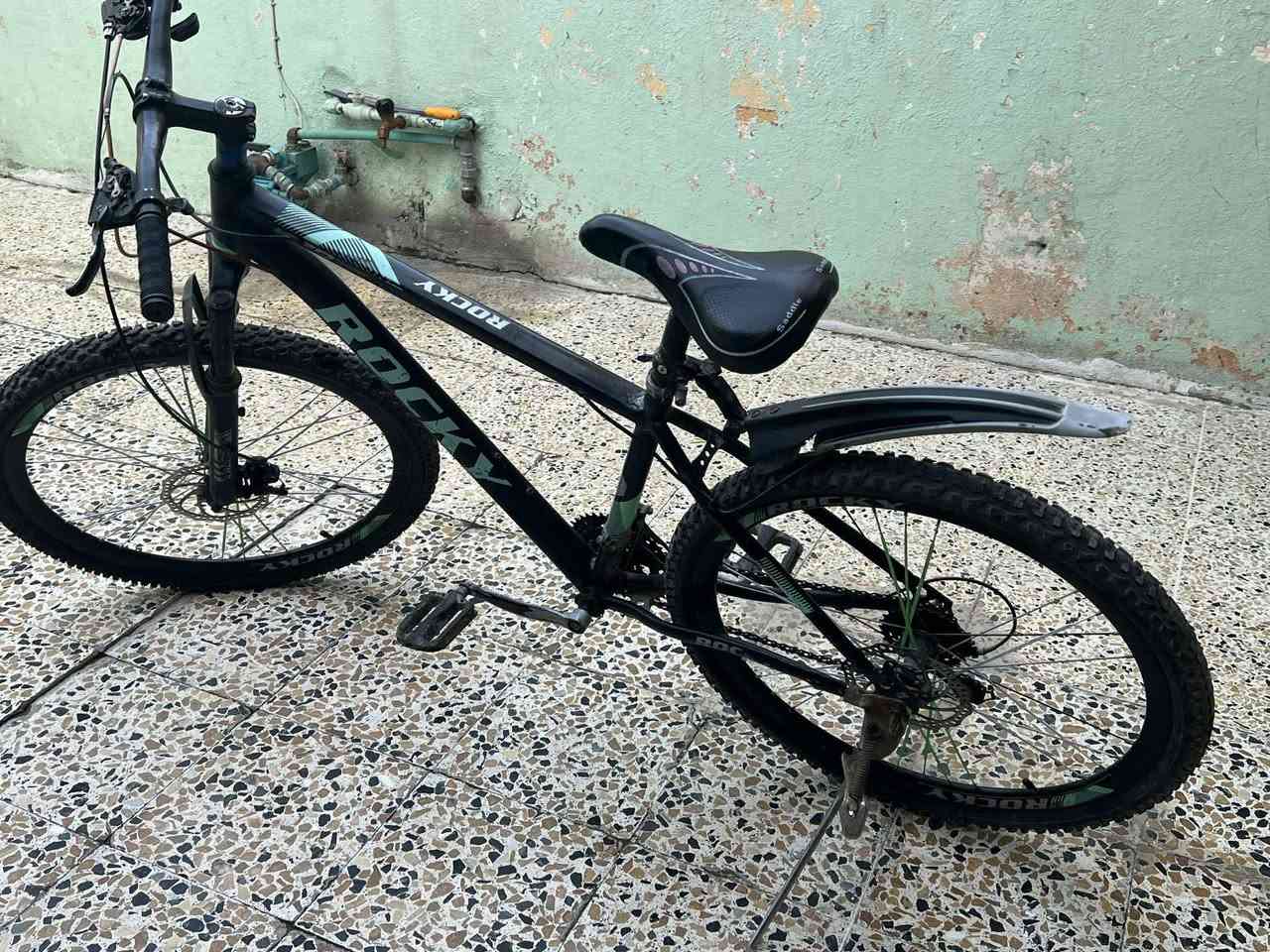 السلام عليكم بايسكل للبيع السعر50الف


**إذا كنت صاحب هذا الإعلان وتريد حذفه لأي سبب، رجاءا أرسل رسالة إلى الدعم الفني**