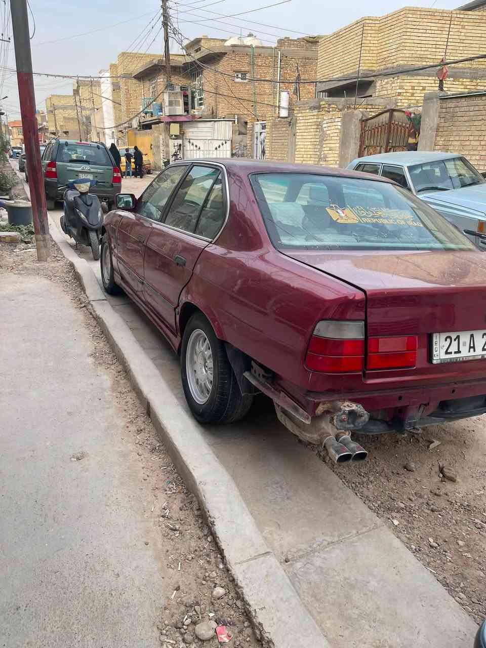 سلام عليكم بيم 535 موديل 92 سنويه 30 شرط التحويل بيع أو مراوس مكاني بغداد 48 وبيه مجال ***********
