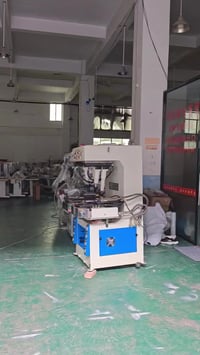 مستلزمات تصنيع الاحذية • مستلزمات الحقائب • شحن عالمي