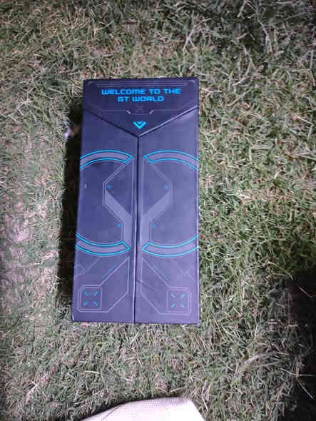 السلام عليكم
جهاز انفنكسGT 20 pro 
يشغل 120 fps
مستعمل نظيف جدا 
بي فطر قليل موضح بالصورة
السعر 325 وبي مجال 
العنوان بغداد ***********
