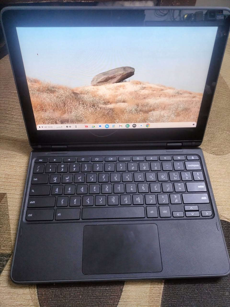 لابتوب من شركه لينوفا.    يشتغل لمس وكيبور.  كما موضح بالتصوير شغال 100% سعر 130 الف


**إذا كنت صاحب هذا الإعلان وتريد حذفه لأي سبب، رجاءا أرسل رسالة إلى الدعم الفني**