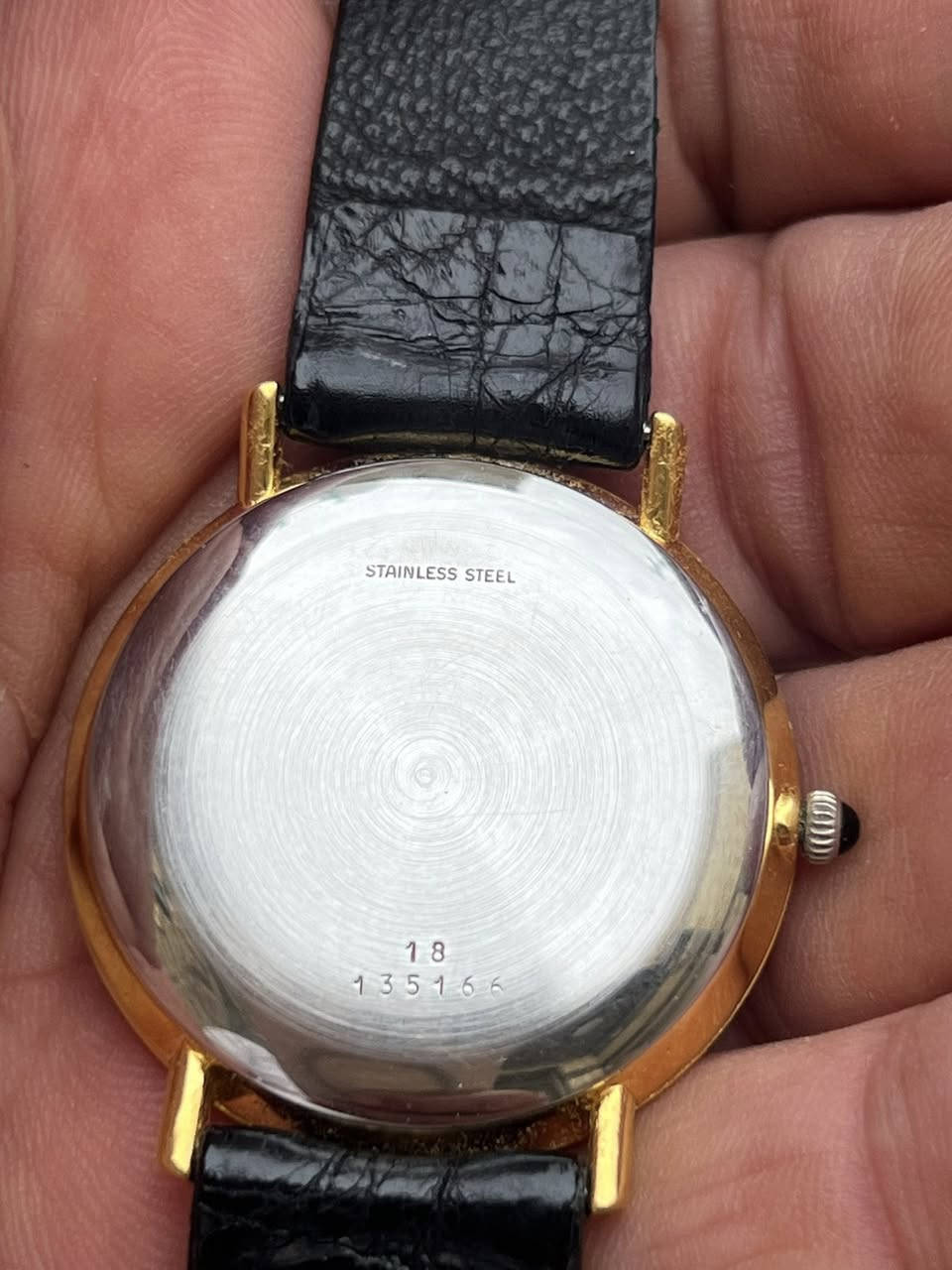 🟦لونجين
🟦اوتوماتيك
🟦القطر 35 ملم
🟦طلاء ذهب وستيل
🟦نظافة تامه
🟦سير مستبدل بأصلي سويسري
🟦بوك اصلي لونجين
🟦للتواصل الاتصال بالرقم ***********
🟦يوجد توصيل كافة المحافظات
