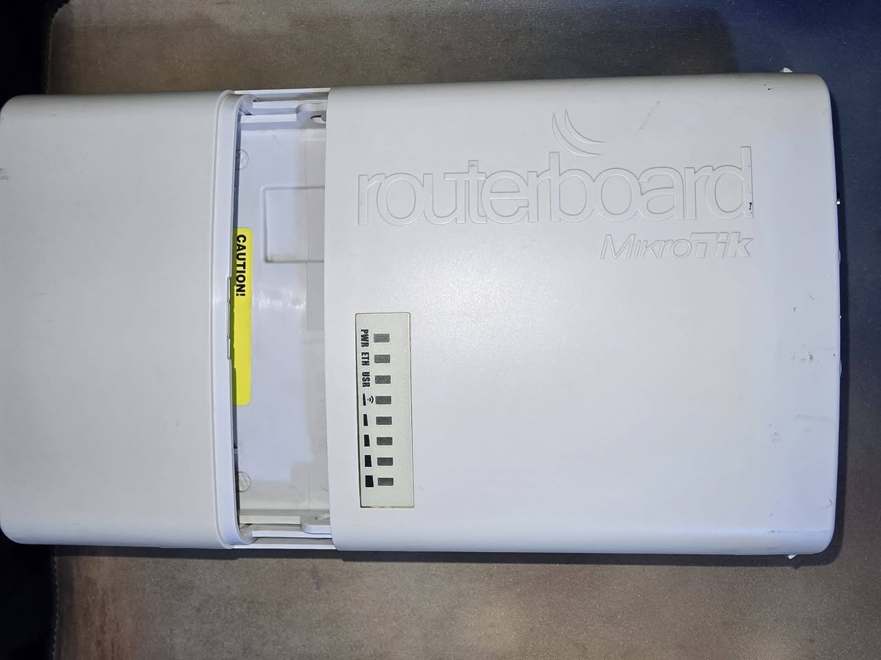 912
5G
عدد 2
نظافة جيدة جدا 
استخدام سنتين 
سبب البيع شتريت ميموسا
سعر القطعة 60 الف 
القطعتين بي 100 الف 
مكاني بغداد - الزعفرانية 
واتساب ***********
