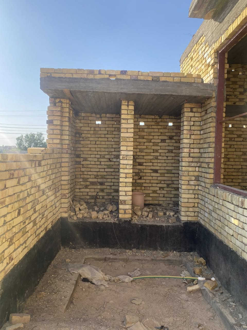 بيت 🏠 للبيع 
المساحة 150 م
طابو صرف سكني
القرنة قضاء الامام الصادق (منطقة العلم)
السعر 68 مليون
***********
