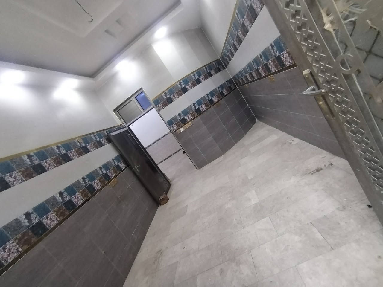 بيت الا يجار حي الكفاءات  قاطين
متكون من ٣ غرف نوم وباقي التفاصيل
الا يجار عل خاص
الاستفسار ***********
