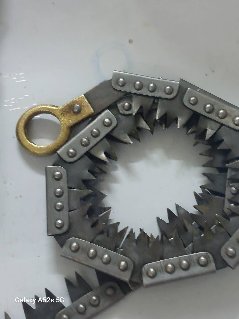 سلام عليكم اخوان عدة تخص النجارين ..مكونة من ١٠ قطع .منعمة ايطالي اصلي شغالة نظام سرع بيها..كيلون باب عدد ٢+ نورمايد باب لسن دور  بالكارتون عدد ٤+ تيغ منشار خشب قديم عدد ٢+  منشار يدوي ابو الحلقات من شركة شفلد.الانكليزية نظيف جدا وتاريخة يعود للحرب العالمية الثانية تحفة...المكان بغداد والسعر مناسب لرغاب يدخلي خاص ويدلل


**إذا كنت صاحب هذا الإعلان وتريد حذفه لأي سبب، رجاءا أرسل رسالة إلى الدعم الفني**