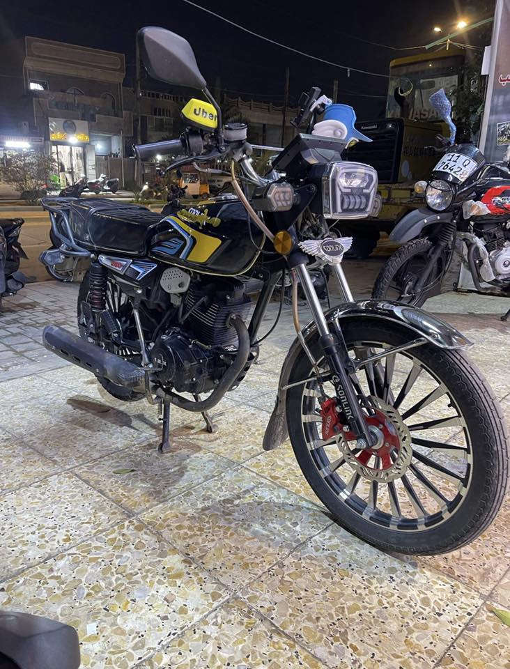 السلام عليكم اخوان دراجه سيفان مديل 25 دراجه مكفوله كفاله عامه مكينه بلاديه برغي واحد ممفتوح  مكفوله من التاير للتاير  رايدها ٨٥٠ وبيه مجال لان معتاز واريد ابيعها  مكاني بغداد شارع الصحة 
*********** بي واتساب
