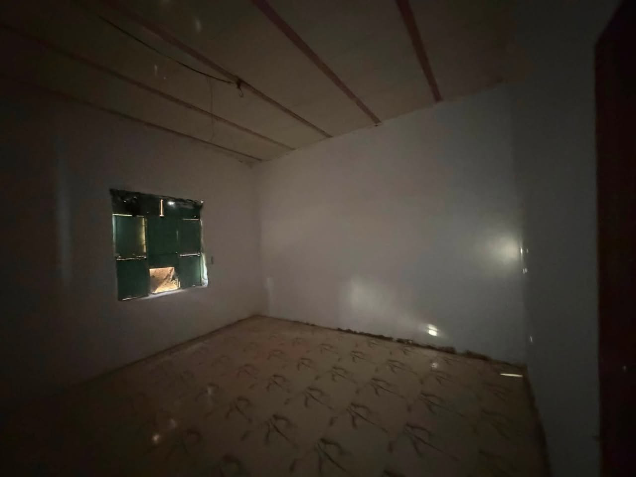 اعاده نشر البيت سبب وعود الكاذبه // بيت منطقة حي الجوادين بشارع لامام الصادق بدور لايتام مية وتسعين متر عالتبليط قريب للشارع غرفتين وصاله ومطبخ وحمام كيزر تانكي سيراميك عكادة البيت جاهز وفارغ
السعر مع مجال 22 مليون 
للاستفسار اكثر تصال 📞
***********
***********
