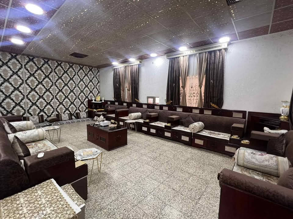 بيت للبيع المساحة ٣٧٥ متر طابو صرف
شارع ٢٠ نافذ على شارع ٤٠
العنوان حي الجولان قرب قاعة الاماسي 

للتواصل ***********

+964 780 708 8747
