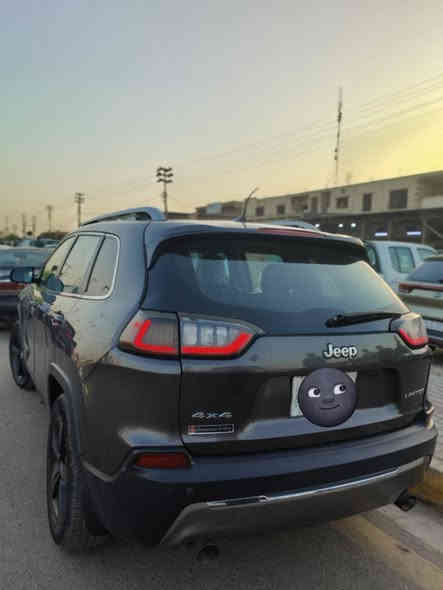 جيب شيروكي بزون موديل 2019
محرك6 سلندر فئة لمتد Limited فول مواصفات عدا الفتحه السياره احلا من الصور رقم بابل مشروع وطني تحويل ثاني يوم سنويه ل٢٧ محرك كير بلادي كفاله

 كير 9 سرعات 

 فور ويل 4*4 مع ماوس تحكم بوضعيات القيادة 

بصمة تشغيل وابواب

 هاند بريك كهرباء بصمة 

 تشغيل وإطفاء عن بعد 

 اوتو ستارت استوب 

مرايا قلاب عند الرجوع 

رادارات خلفي 

نقطة عمياء بالمرايا  كشنات جلد مع تحكم كهرباء مع خزن ميموري تدفئة كشنات وستيرن  صندوق كهرباء 

هيترات بالمرايا 

شاشة كبيرة بلاد 

 لايتات زنون بلاد

تبريد قطعتين مناخين تحكم منفصل

كشنات جلد بلاد 

حادثها تبديل جاملغ وبنيد وطخه بلجاملغ الخلفي موجودات صور حادث ورقم شاصي 

سعر 150 وبيها مجال للجناي

***********
