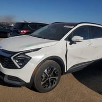 كيا سبورتج EX هايبرد 2025 مزادها : 6/1/2026 للاستفسار : 07838756552