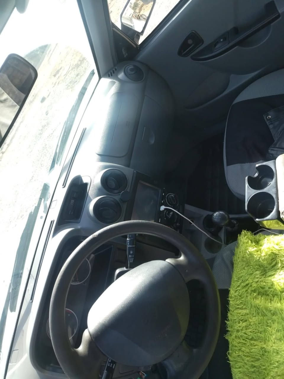 السلام عليكم سايبا للبيع موديل ١٨ واسط وبسمي رقم انكليزي كفاله من الضربه وتبديل محرك بيه بدايه خيط بخار سعرهه ٤٧ وبيه مجال *********** 
***********  مكاني الكوت
