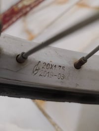 بايسكل • حجم 20 • ابيض