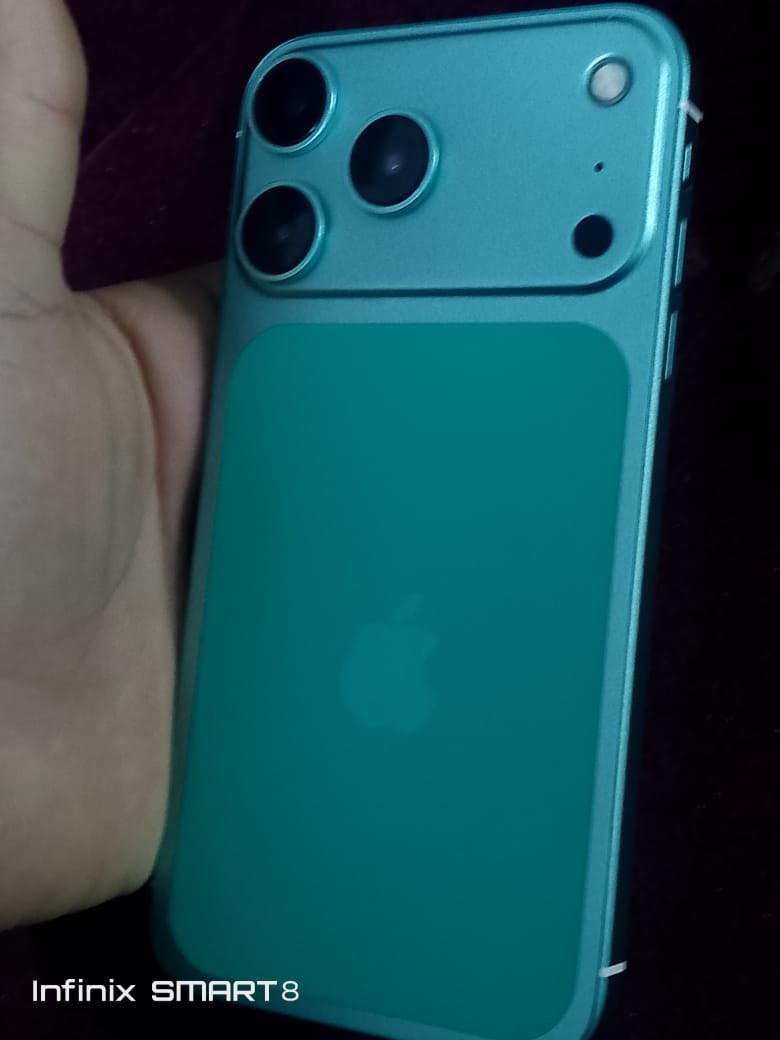 ايفون١١ محور ١٧ برو ماكس تحوير مطابق تماماً من ناحيه كلشي ذ١٢٨ دبل سيم كارت مبدل شاشه اصليه سعر٢٥٠ وبي مجال قليل ***********عنواني بل زبير
