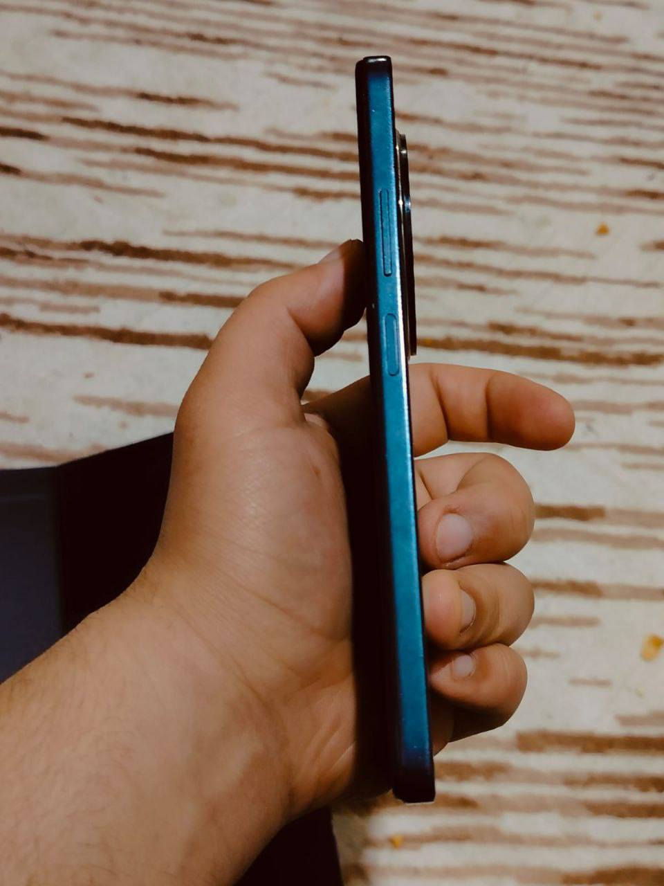 Itel RS4    

سعة التخزين   256G
 العشوائيه 12+12

ويا فقط كارتونه بدون شاحنه 

جهاز العاب كلش ممتاز يشغل بوبجي 60 فريم وباقي الالعاب 60-90 فريم جهاز ماداخل تصليح ابد جهاز نضيف الجهاز استعماله سنه تقريبا فقط بي خلل ب مدخل الهتفون واحتمال تنضيف أو صيانه بسيطه ماتكلف
 
سعر 110 بي مجال

العنوان - بغداد المدائن 
ملاحظه - ماعندي توصيل

للتواصل واتساب : ***********
