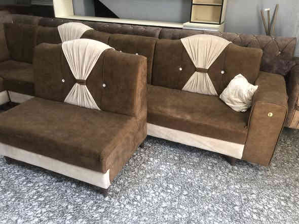 ديوان مستعمل ٢٠ مقعد 
السعر ٤٢٥ الف 
مجمع الضحى مقابل دائرة كهرباء المسيب 
***********
