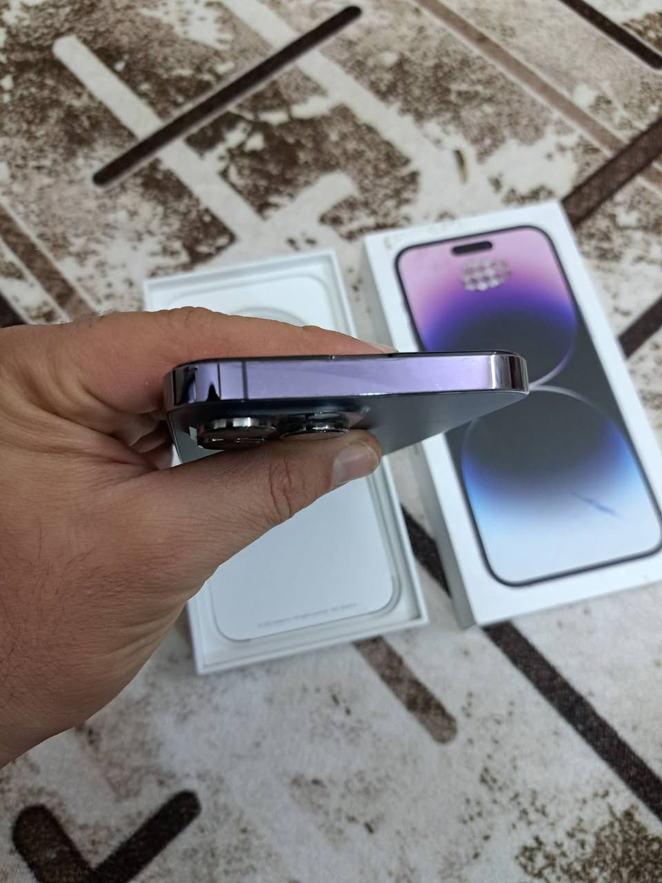 IPHONE 14 PROMAX  
 نرخى 825  هه زار 
زاكيره 128  باترى 87 خاوينى 99%
كارتون عه ره بى ئه وروپى نيه
كامل  ئه شيا بي عه يب  و نه كراوه به زه مان 2رؤژ  گه ياندن هه يه 
***********
***********
------------------------------------------------------------------------------------
IPHONE 14PRO MAX 
سعره 825 الف 
ذاكره 128  بطارية🔋 87  نظافه 99%
كارتون عربي مو اوروبي  
 غراضه كامل مابيه عيب   و مامفتوح  بضمان يومين الفحص
متوفر توصيل
***********
***********
