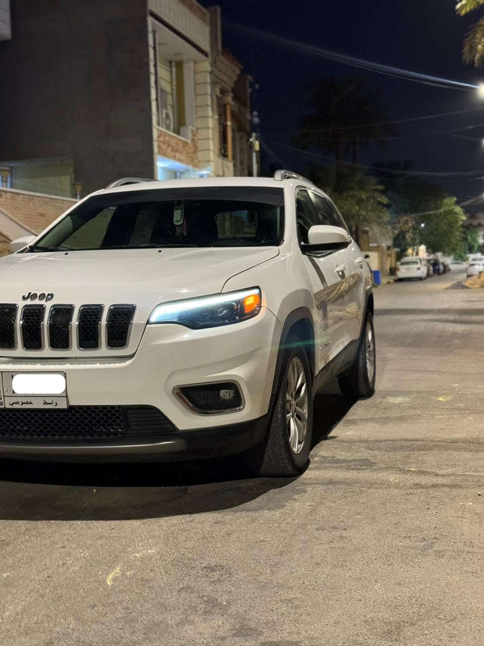 جيب شيروكي بزون 2019
للبيع 
ماشية 130km 
كير 9 نمر
محرك 4 سلندر 2.4 
4*4 (فور ويل)
شاشة 7 انچ
شاشة اعطال 
كامرة دوارة
تبريد قطعتين
هند بريك بصمة 
شاشة كار بلي 
لد نهاري
صدر جديد 
كير ومكينة خير من الله
رقم واسط تحويل ثاني يوم
السعر 125 ورقة
للتواصل ***********
