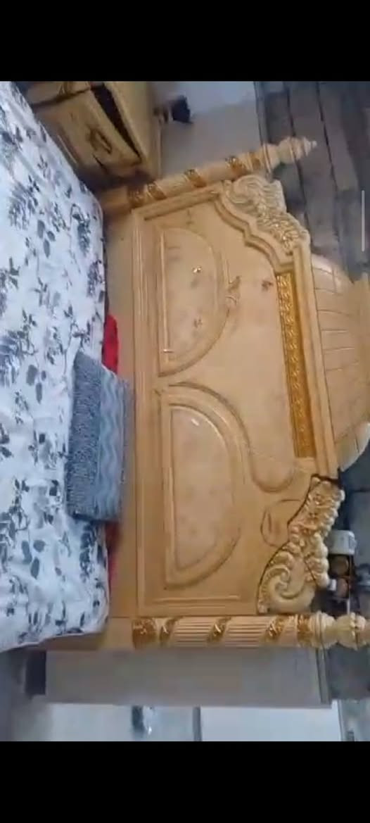 غرفة نوم للبيع جاهزه بس عايزها عروس    والسعر ب  225

عارضه عاموديه  للبيع   شركة  بيلسان 18 قدم   مستخدمه شهرين فقط   نظافه ٩٠%   والسعر  375


**إذا كنت صاحب هذا الإعلان وتريد حذفه لأي سبب، رجاءا أرسل رسالة إلى الدعم الفني**