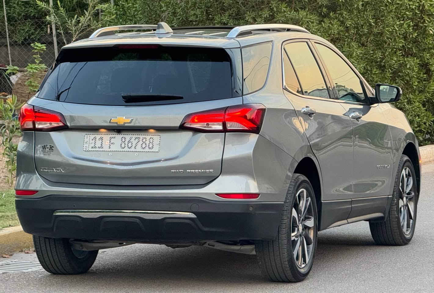 Chevrolet Equinox 2024 شوفرليت ايكونكس
ماشيه 12 الف كيلو فقط
السياره دخول جديد و مرقمها على ايدي 
صبغ ٤ قطع ونص الباقي مكفول 
رقم بغداد الجديد سنويه و هزه جدد بأسمي
المواصفات Premier اعلى فئة :
- محرك حجم 1500 تيربو 
- گير ATF المرغوب
- سقف بانوراما 
- صندوق كهرباء
- تشغيل عن بعد
- داخل لون اسود 
- كشنات خزن Memory 
- كشنات تحكم كهرباء
- كشنات تدفئة + تبريد امامي و خلفي
- بصمة تشغيل + ابواب 
- هزاز كشن تحذير
- شاشة كار بلاي 
- كاميرات 5 / 360•
- رادار امامي 
- حساسات جانبيه نقطة عمياء
- حساسات خلفية
- سستم صوت BOSE
- لايتات و بك لايتات LED
- سستم نيكلات 
- اشارة بالمري
- اشارة ترحيب 
- تبريد قطعتين 
جاهزه بمعنى الكلمة ما يحتاجلها صرف
ترايها زيرو 
السعر137 ورقه بيها مجال بسيط
عنواني بغداد / الكرخ
*********** بغداد, العراق
