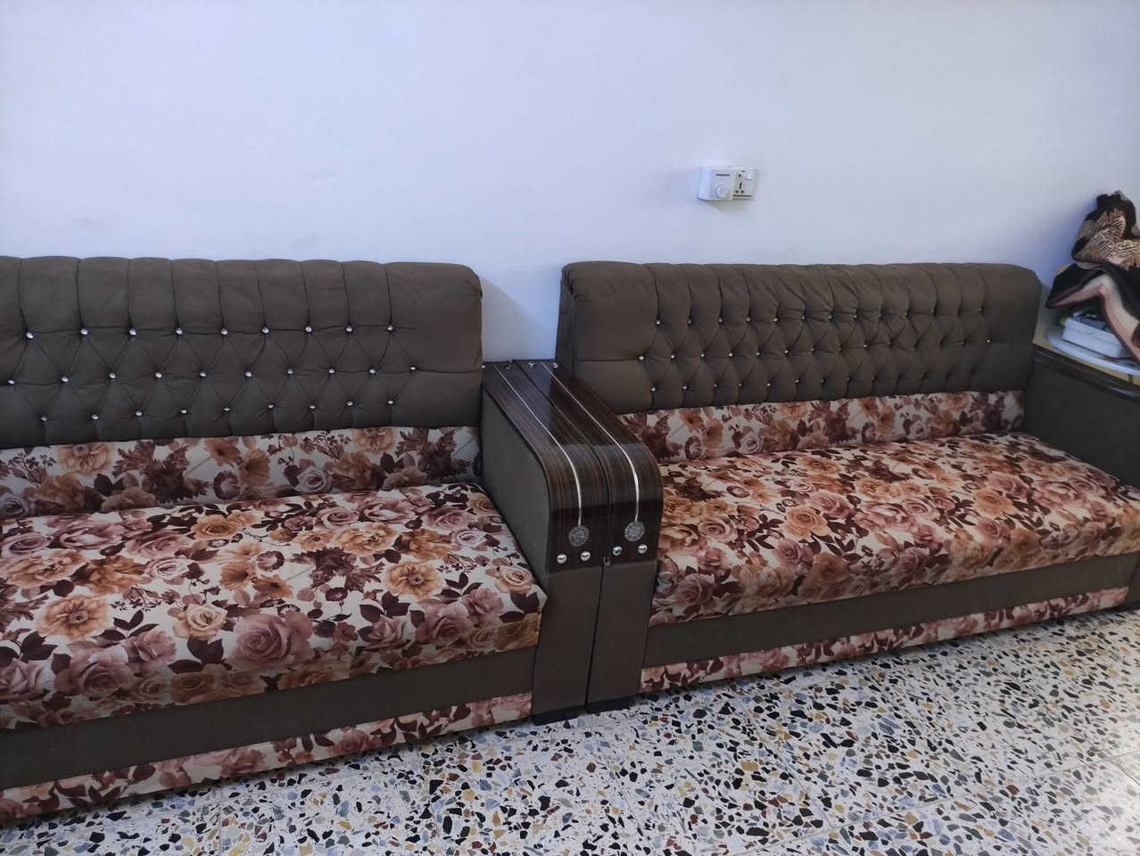 تخم للبيع مضغوط وجديد 7مقاعد 225 الف


**إذا كنت صاحب هذا الإعلان وتريد حذفه لأي سبب، رجاءا أرسل رسالة إلى الدعم الفني**