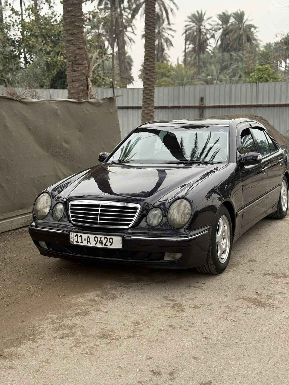 السلام عليكم للبيع مارسدس أم عيون موديل 2000 السياره   E320 محرك V
السياره مصبوغه عام 
السياره كهربيات كله شغاله تحكم كشن سلايت الفتحه كله شغال السياره جاهزه ومآبيه نقص السياره كلش حلوه 
السياره فوول افن كارد
السياره محرك كير تبريد صدر كله سليم السياره جاهزه
رقم دولي 
السعر 107 وبيها مجال 
العنوان بغداد الكريعات 
رقم الهاتف ***********
