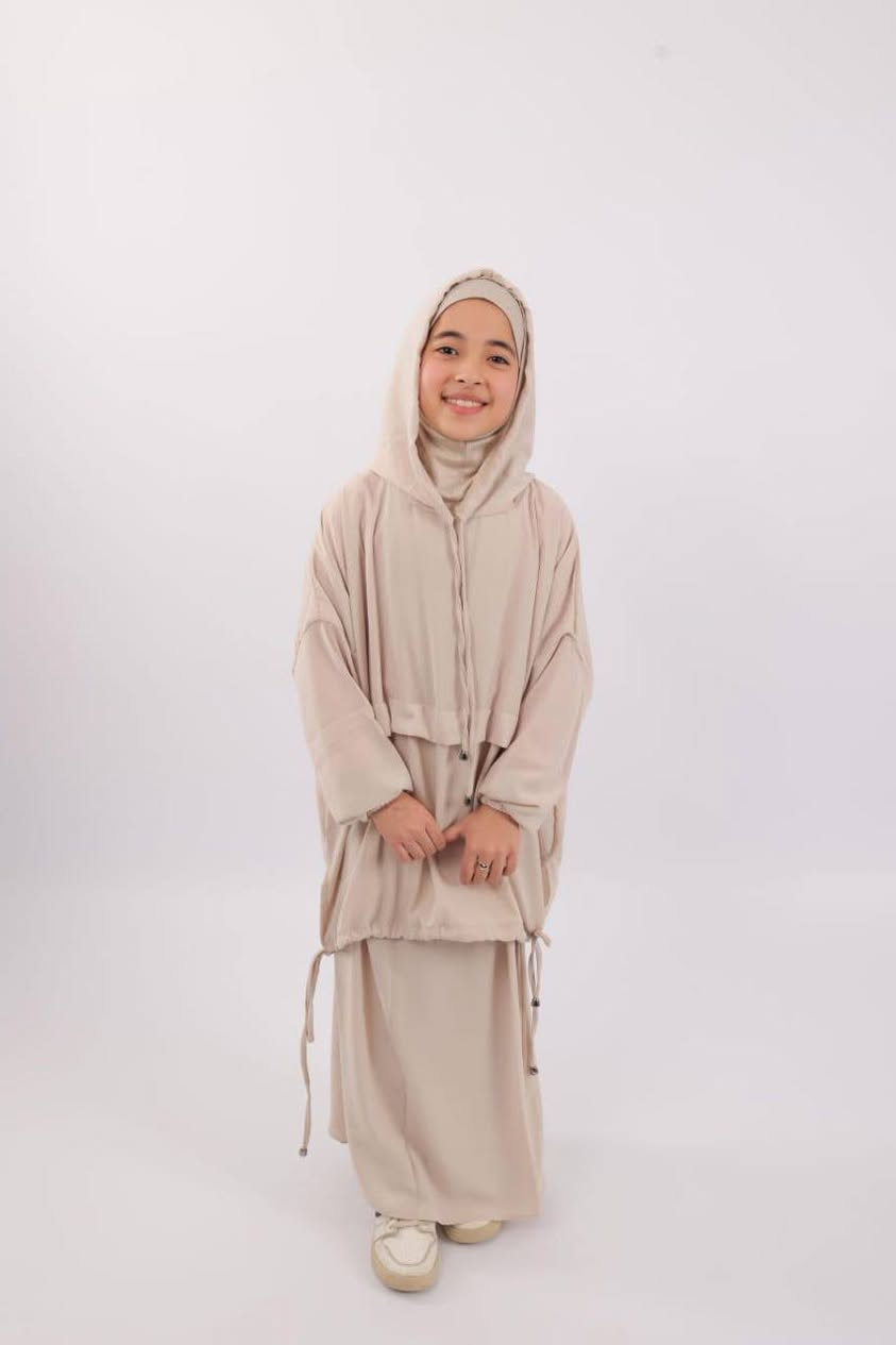 جديد من براند أسوه 

(طقم فريحه )

أصعب سن في اختيار اللبس؟
 سن البنات من 6 لـ 12.
وفي رمضان…
 بناتنا محتاجين لبس يريحهم طول اليوم
 من غير ما يقيّدهم ولا يتعبهم.
وسوت فريحة هو الحل
 

السعر 
حكيني مسنجر مع ذكر الصورة


**إذا كنت صاحب هذا الإعلان وتريد حذفه لأي سبب، رجاءا أرسل رسالة إلى الدعم الفني**