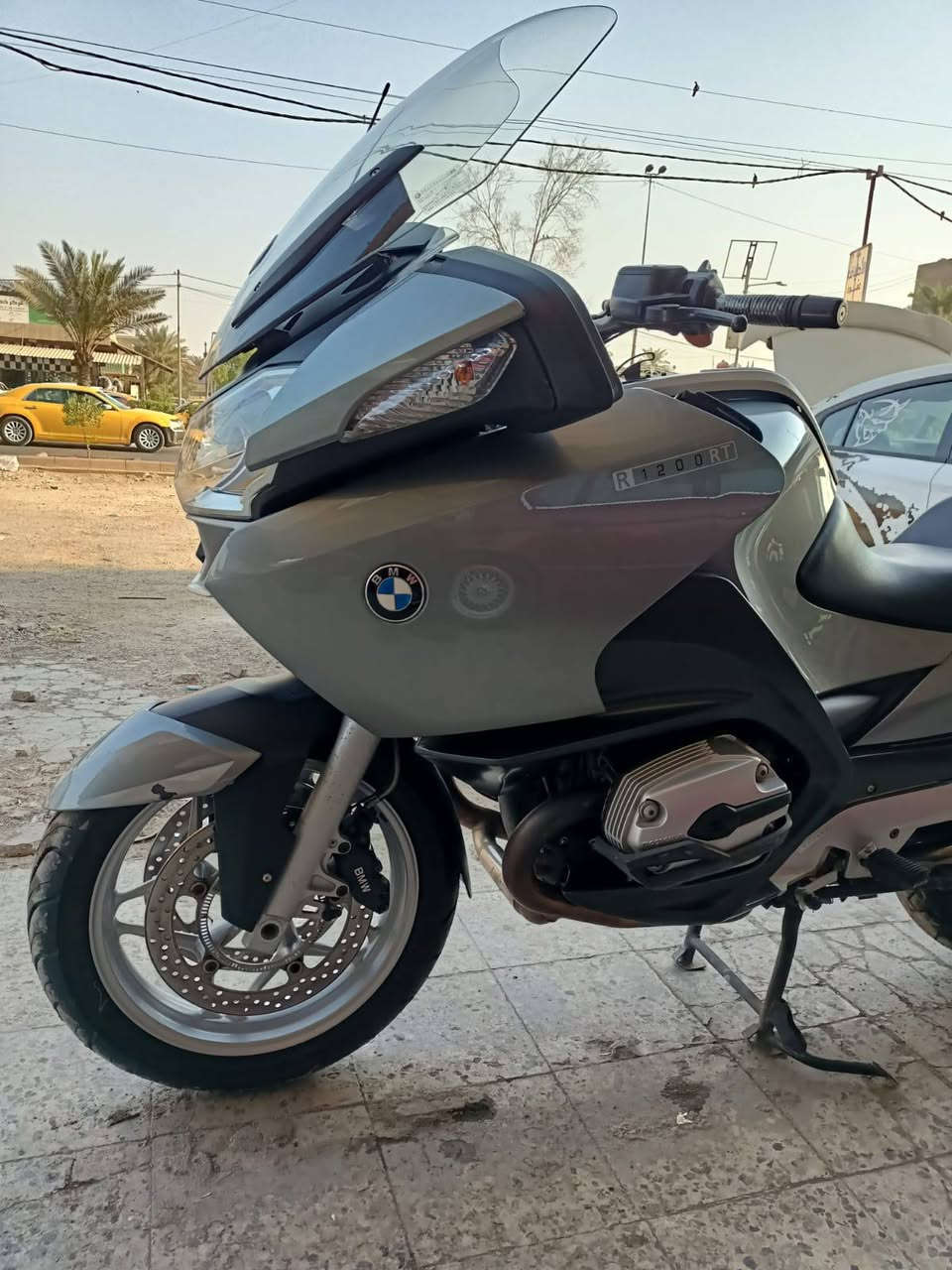 السلام عليكم دراجه بي ام للبيع رقم سنويه بغداد مكانه بغداد اني مكلف بالنشر لا حد يراسلني على الماسنجر وهذا رقم صاحب الدراجه *********** عرضه ب 70 ورقه
