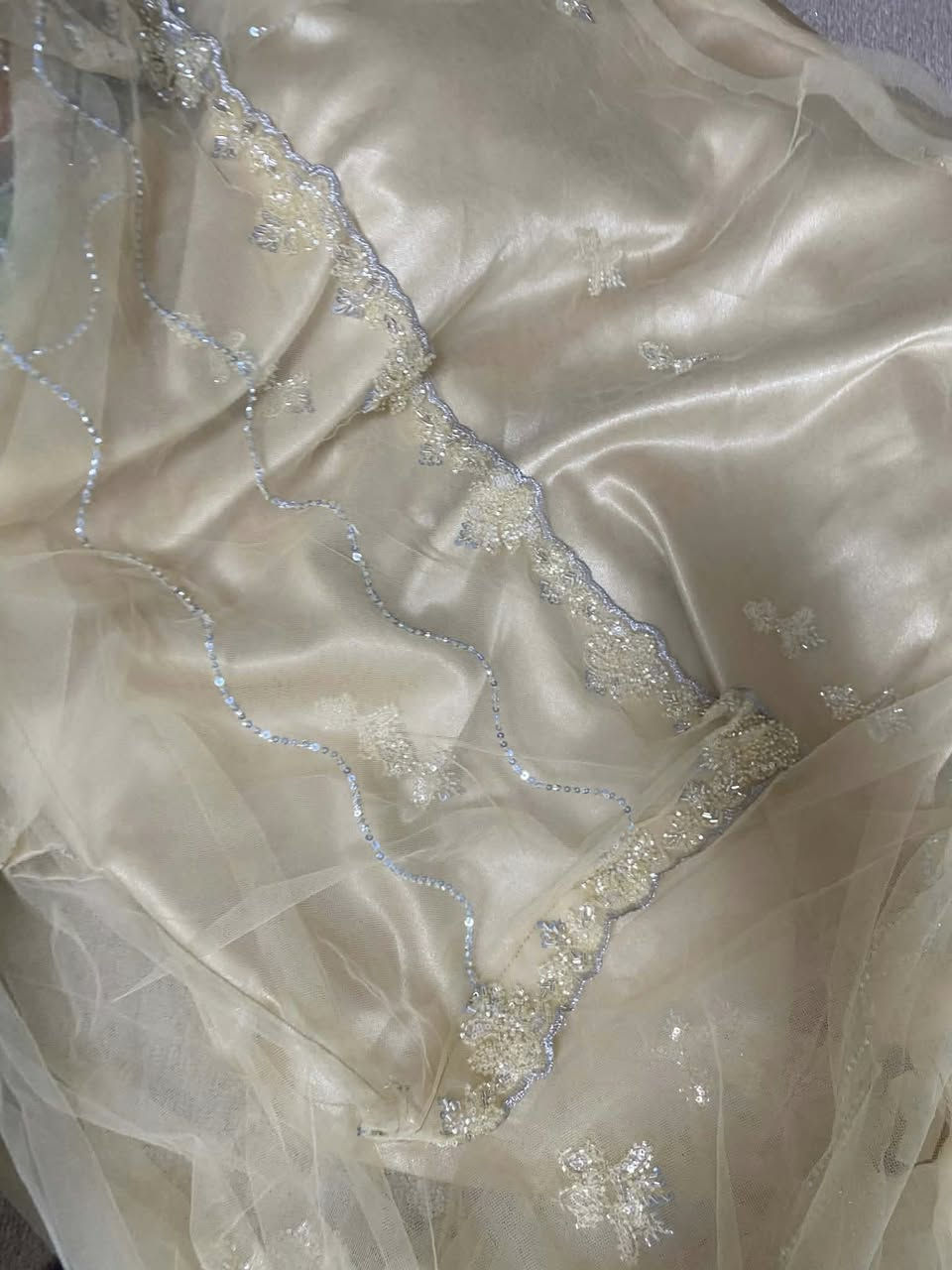 جل کوردی لەبەر نەکراو تازە لای خەیات هینراوەتەوە تا باڵای ١٧٥ و کئش 85 کیلۆ دەبیت  دەربەندیخان ٤٥ هەزار


**إذا كنت صاحب هذا الإعلان وتريد حذفه لأي سبب، رجاءا أرسل رسالة إلى الدعم الفني**