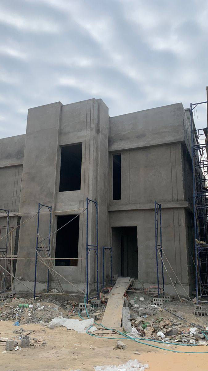 لباخ متفرغ شغل
مالج جرارة 
سقل ناعم 
جرارة أو نثر
على متر وقطعي وباليوميه
تواصل ***********
