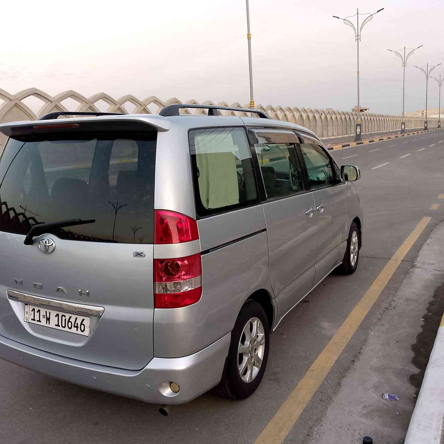 تويوتا نوها 2005 اصل  رقم بغداد تحويل مباشر كفاله عامه من كلشي السعر (97 )ورقه وبيها مجال بسيط 
للأستفسار *********** 
  
الموصفات بيبان كهرباء 7 راكب شاشه كبيره ثلاث قطع تبريد مكينه 2400 لايت كرستال داخل صاج 10 جكمجات حساسات اماميه خلفيه اريل بلاد كامره امامي خلفي اشاير بالمري السيارة جديدة بمعنى الكلمة وما ناقصها اي شي مكان السيارة كربلاء
