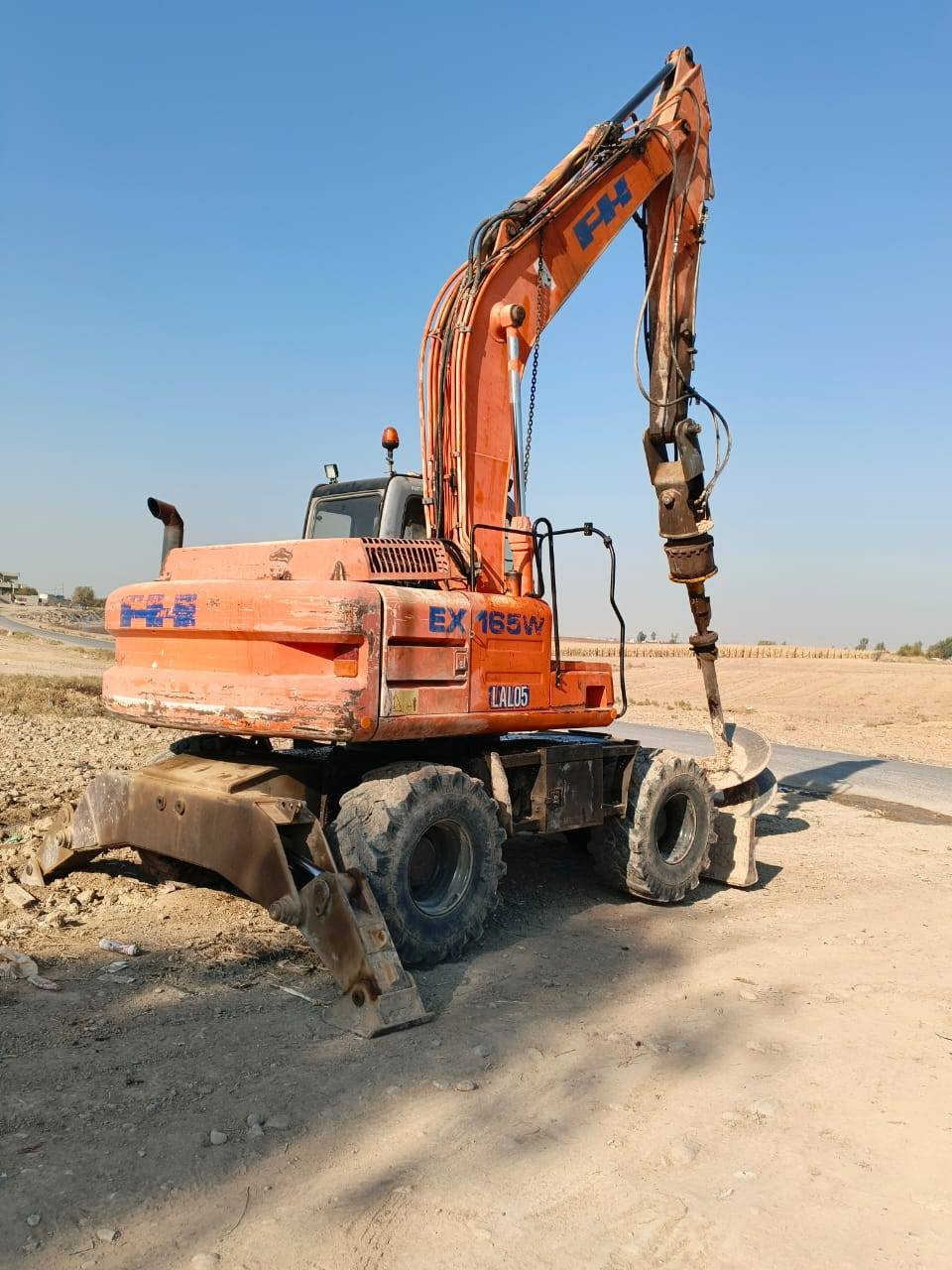 اسلام عليكم يوجد الدنيا حفارة قصاطل صحيات ومطابخ استفسار الرقم ***********
