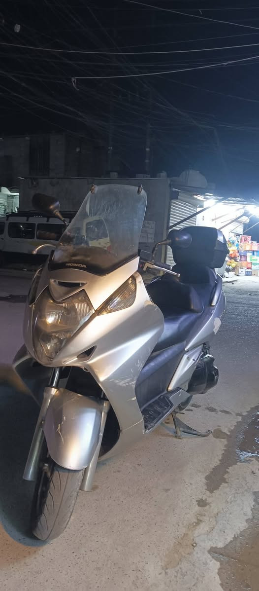 سلام عليكم سلفر ونج للبيع مكينه 600 وارد امريكي سرعه 200 مكينه خير من الله لاتنقيص لا تبخير شلعه ومعدل اتشك الكاع كهربائيات كلهاا شغاله لايت زنون عالي ناصي دبلات شغاله طستهاا تخبل  السعر 17 وبيهاا مجال حق الجيه  دراجه تخبل وبلعافيه علياخذهاا  ☘️✨
📍عنواني بغداد شهداء العبيدي الثالثه 📍
*********** الشراي يتصل وعيوني اله يدلل
