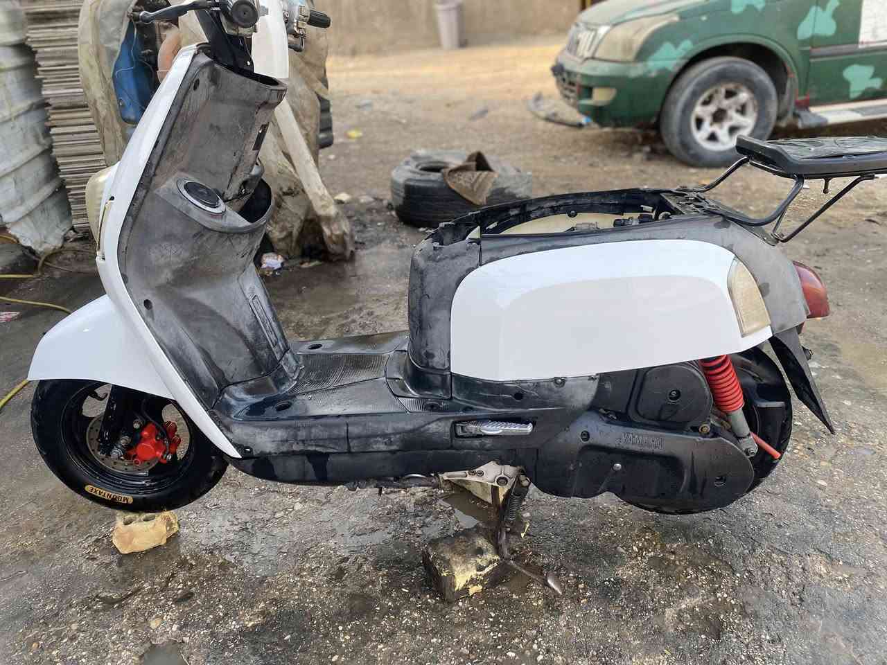 سلام عليكم دراجه بوليس للبيع طافيه نقصه بس فيتبم كامل وتشتغل الدراجه كلشي شغال بيه السعر ٤٠٠وبيه مجال ***********
