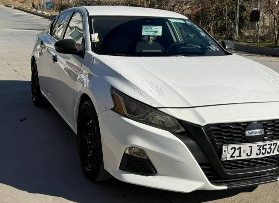 نيسان ئاڵتيما 2022 مواسەفات S
ئاڵتيما رەنگی سپی بەفری مواسەفات S
تەنها ٢٢ مايل ڕۆشتوە
ڕاداری پێشوو دووا 
ڕاداری ئاوێنە 
کامل زينۆن
تەحديد سورعە
سەيارەکە کامل سێرڤزکراوە تازە ڕۆنی گۆڕاوە
ڕەقەمو سەنەوی تازەيە با ناوی خۆمانەوەيە

سعر لە کۆمێنت داوابکە ڕاستەخۆ بۆت دیت 📩 

٢ پارچەی بۆياخە چەمەلەخی لای سەکن و بۆنيد بەتانەکەی بۆ گۆراوە پەلەيەک سارد بە درگای دوای سايەق هەيە 
گێڕو مەکينە بە شەرت
تەقەورەقە بە شەرت

ژمارەی خاوەنی 
***********
***********
