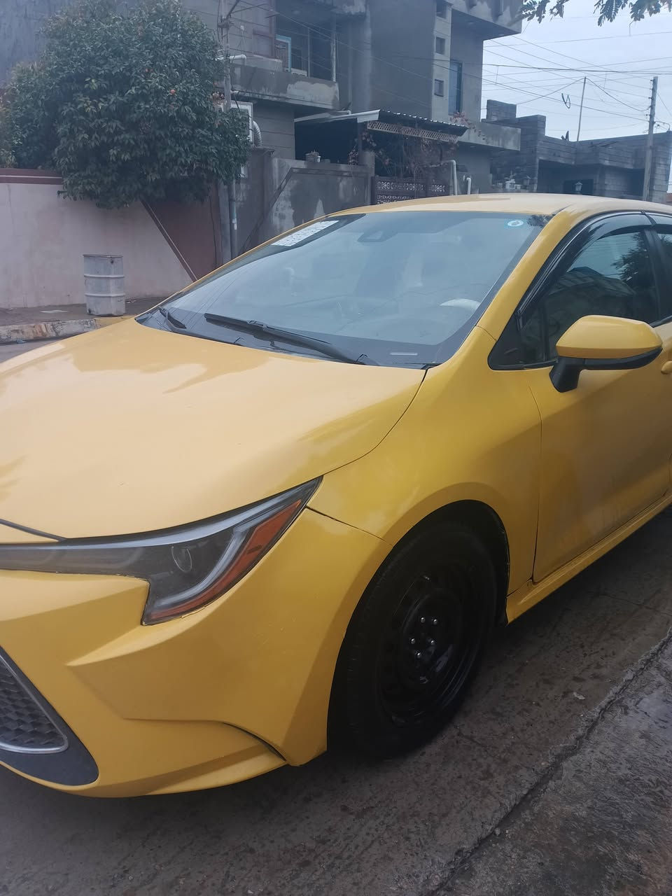 كورلا 20 قطعتين جاملغ وباب سايق  رقم بغداد شرط التحويل 
سعر 135 وبيها تصفيه قليله سقف 
بدون شواصي
***********
