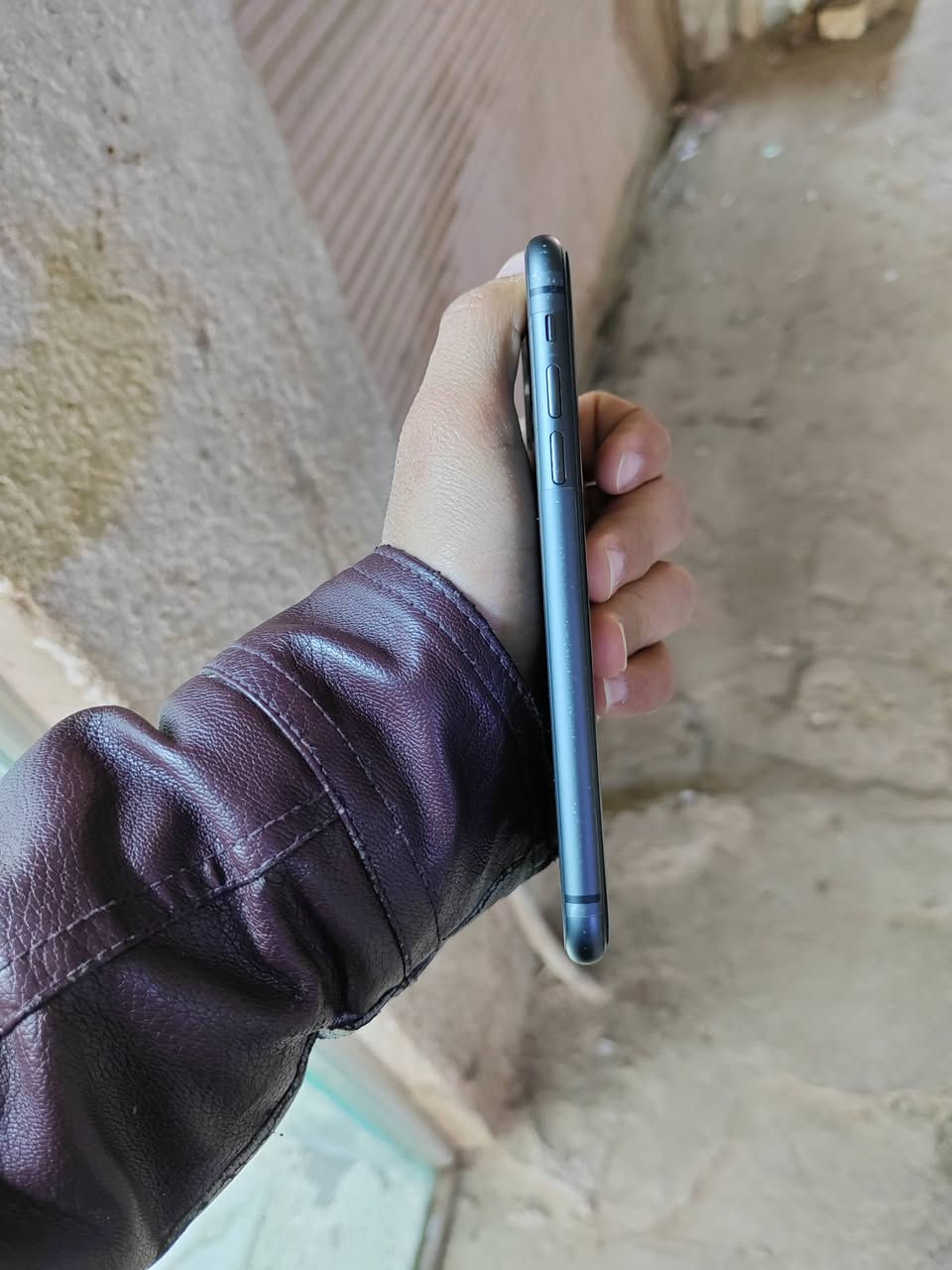 السلام عليكم  iphone 11 ذاكره 128 بطاريه 75 الجهاز شرق أوسط المكان كربلاء السعر 240 الرقم ***********
