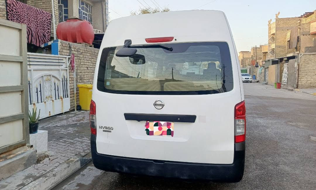 نيسان ٢٠١٩ مصفرة هيئة وضريبة مطلوبة غرامات ٥ مليون 
مكينة گير اكسنت تبريد 
ضربة بالصفحة الطويلة من جوة الجام كد متر 
وبالربع ورا الاطار الاخير من باب السلايت 
السعر الصافي ١٧٥ وبيها مجال
والغرامات عالمشتري
***********
