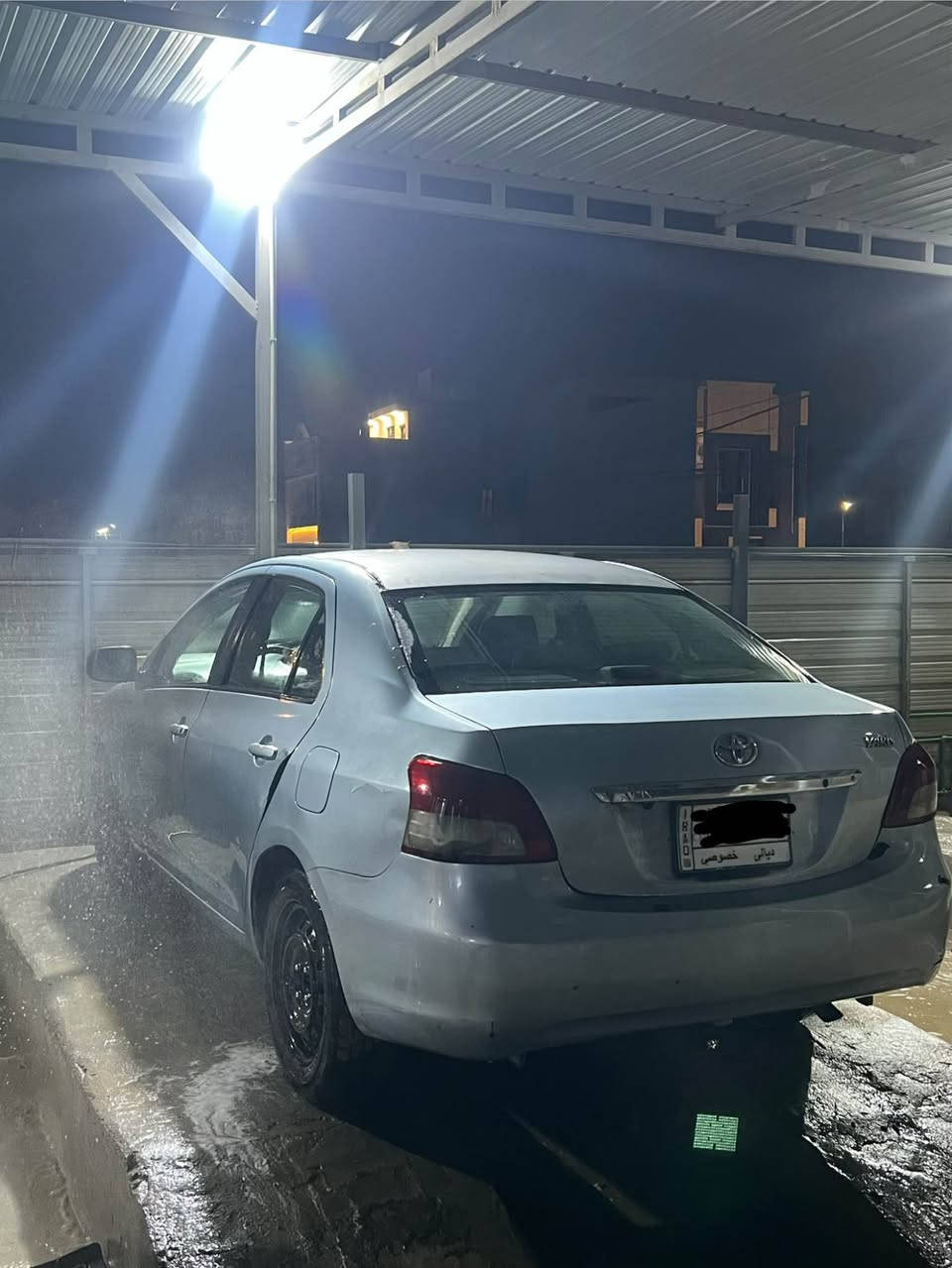 مكفولة كامل محرك و كير 
باتري جديد زوج تايرات جدد
السيارة ممصبوغة عل حالها 
وارد امريكي حادث خلفي و بالعراق طخطخات خفيفة موضحة بالصور 
السيارة نظيفة و اقتصادية كلش
ضايفلها كاميرا خلفية و شاشه تابلت 
نقصها حدادية فقط 
السعر 72 ورقة 
مكان السيارة بغداد 
رقم : *********** بغداد, العراق
