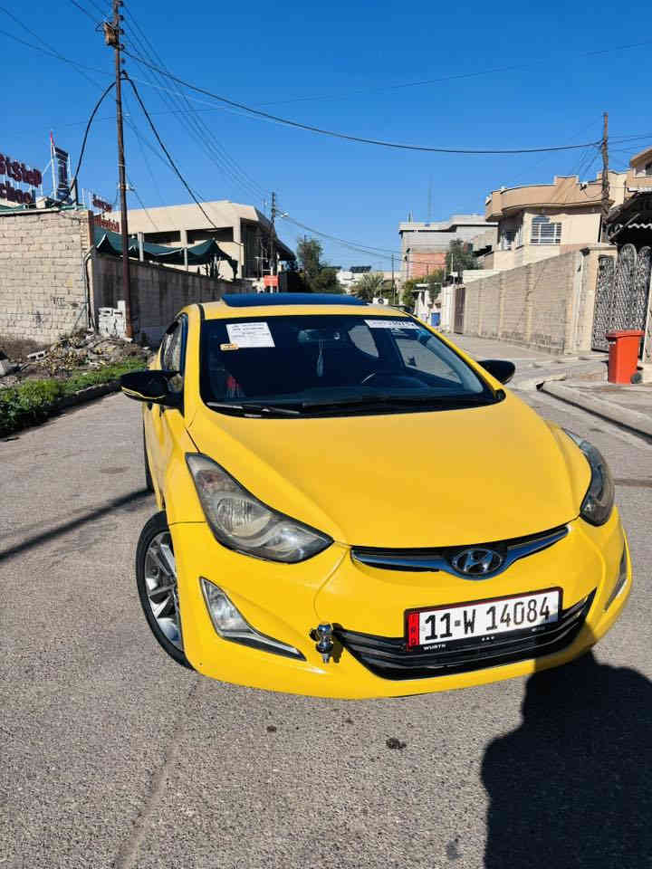 سلام عليكم 
للبيع هونداي افانتي 2013 شكل 16 فول مواصفات للاخير 
المواصفات
1بصمه بلادي 
2 فتحه سقف 
3مري شفط
4 كشنات تدفئه امامي خلفي 
5 شاشه وكامره
6 كشن كهرباء
7 مثبت سرعه وتحكمات ستيرن
8 نضام ايكو
9. ويل كب لمتد 
سياره محرك 1600 GDi مايدك دوانز عليها ادامه كامله بلكات مجاول فيت بم فلاتر غرف حتراق  نوزلات سياره ماتصرف عليها ربع محرك وكير شرط سياره بدون ضرر لكن طاير عليها البوند وبيها معجون مل تكسي سياره رقم بغداد باسمي كوبون بانزين بيها مكان السياره موصل رقمي للاستفسار ***********  
وعليها زينه مري باتمان ويدات سود السعر (110) وبي مجال بيها ضربه خفيفه بل دعاميه الوره ومصلحه موضح بل صورهً وسلامتكم
