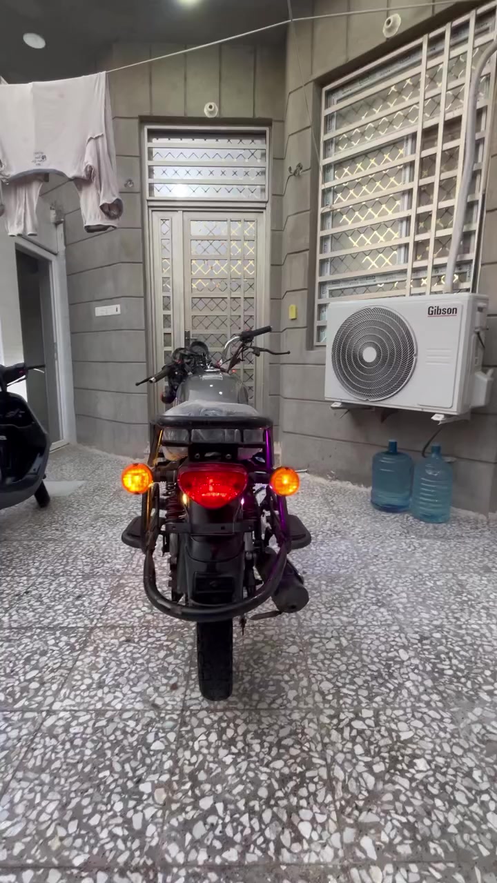 سلام عليكم دراجه دايون نفخ للبيع الدراجه اورأق اصولي بسمي موديل (2018)كهربائية كله شغاله تشتغل هندر+سلف سعره(مليون)بيه مجال لشراي مكاني كربلاء البوبيات الودي عمود31رقمي(***********)
