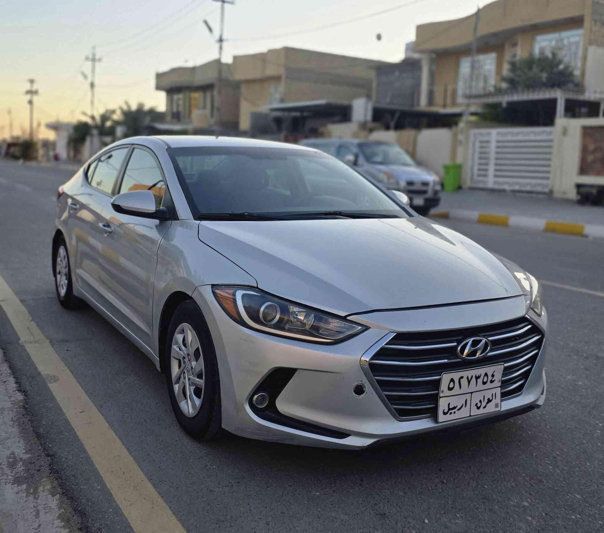 النترا موديل 2017
بأسم كردي وكاله تحويل حاظر .. وارد أمريكي ضررها بنيد وجاملغ فقط  بدون دواخل مكينه 2000 دوش مامفتوحة
 حداديه صدر مكينة كير تبريد تدفئة خير من الله 
مكان السياره صويره 
 119 وبيها مجال للطيبين
رقم الهاتف ***********
