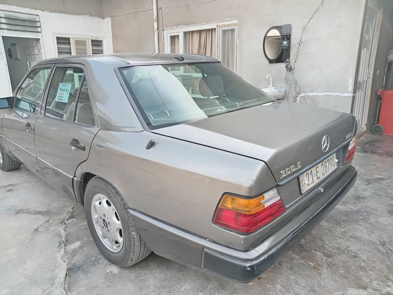 مرسيدس دب 300محرك بلاد مصبوغه عام لجماليه رقم سليمانيه جديده هزه هم جديد تايرات اربع جديد كهربائيات كولها شغال دواخل غرفه جديد مكان السياره قظاء داقوق سعرها 55 /***********
