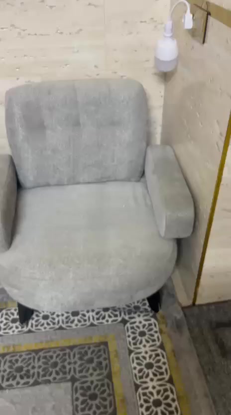 للبيع تخم إيراني درجة أولى 🇮🇷✨
نظيف جداً وحالته ممتازة، استعمال خفيف.
سعره جديد بالمحلات (مليونين وربع).
أنا أبيعه بسعر مناسب أقل من السوق.

📩 اللي مهتم يراسلني خاص


**إذا كنت صاحب هذا الإعلان وتريد حذفه لأي سبب، رجاءا أرسل رسالة إلى الدعم الفني**