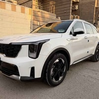 سورنتو 2024 خليجي 6v  مكفوله عدا رصعه بالجاملغ الخلفي سياره بأسمي مكان...