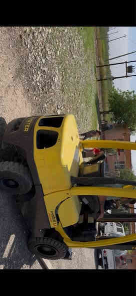 سلام عليكم رافعة شوكية حجم ٣،٥ طن موديل ٢٠٠٦ جديدة صبغ بلادي منفسيت شمالي محرك كاز كير اوتماتيك إطارات أربعة جديدةربل شغال بدون أي خلل من  محرك وكير وكهربائيات كامل مكفولة  مكانها كركوك 
بسعر مناسب ٥٩ ورقة وبيها مجال
***********
وتساب *********** كركوك
