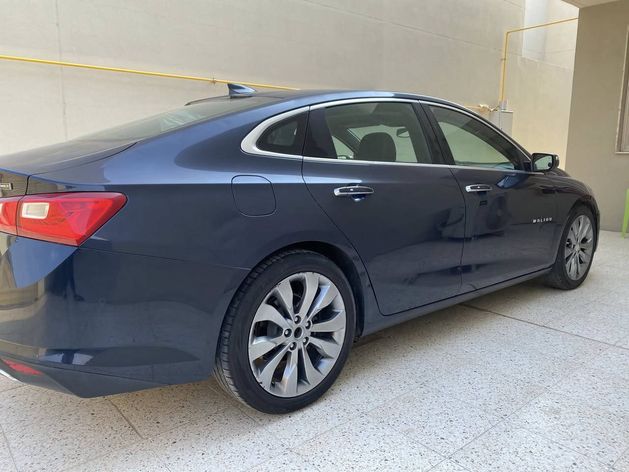 للبيع ماليبو بريمير 2016 فول عدا الفتحه
ماليبو 2016 بريمير محرك 2000 توربو فول مواصفات عدا
الفتحة فقط
السيارة كلش نظيفة ومداريها وبالعافية ع الياخذها بجم كبس حادثها جانبي ورافقلكم صور الحادث سعرها ١٠٥ ورقة وبيها مجال
السيارة ترايها وين ميعجبك
ملاحظة السيارة بيها جراد شويه بالكلير 
للاستفسار
***********
موجود واتساب
