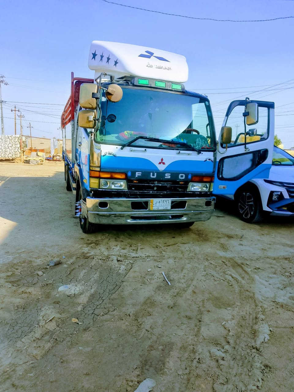 السلام عليكم للبيع فوزه بزون مكينه 16عادي لاتبخير ولاتنقيص الطول سته وربع بلاد شاصي  عريض محجر بوري صفاح 80تخم واير جديد دشبول جديد مقدم شيطان جديد تخم تاير الامامي17 5ولاخلفي 19 5سياره مكفوله كفاله عامه الاستفسار الاتصال على الرقم ***********
